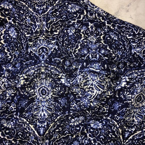 floral halter crop top - Picture 4 of 7